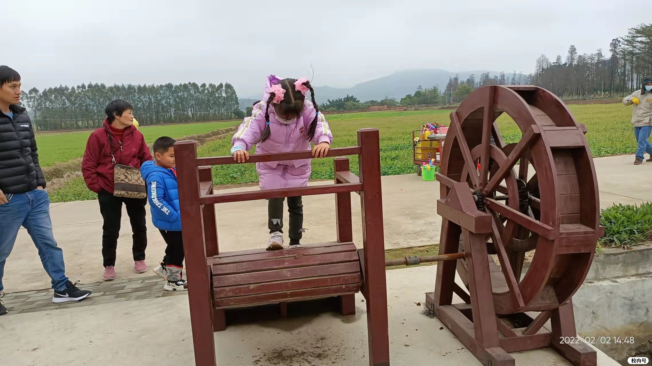 wechat_upload164390652361fc05db2a110